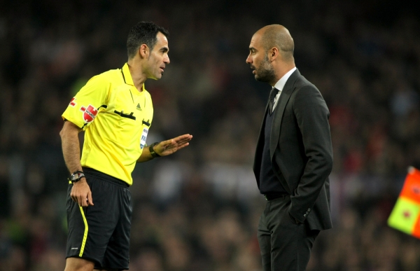 So nimmt Pep Guardiola unterschwellig Einfluss auf die Schiedsrichter